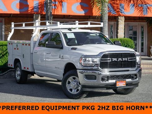 Used 2021 RAM 3500 Big Horn image 2