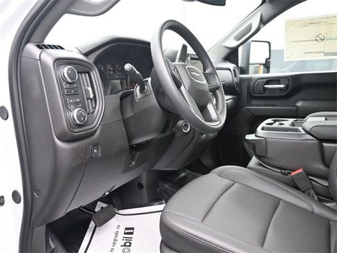 New 2025 GMC Sierra 2500 Pro w/ Convenience Package image 7