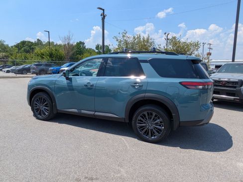 New 2026 Nissan Pathfinder SL w/ SL Premium Package (P04) AWD/4WD image 6