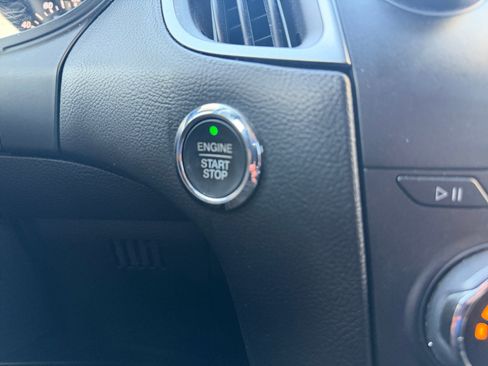 Used 2017 Ford Edge SE FWD image 24