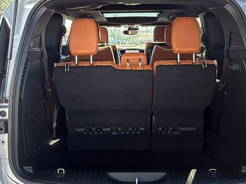 New 2026 Chrysler Pacifica Pinnacle image 11