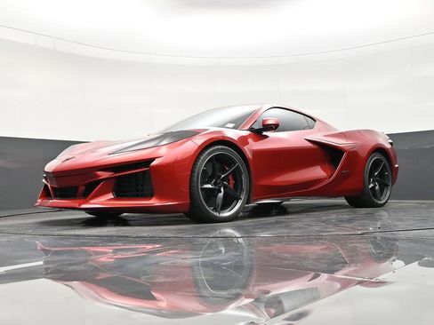 Used 2025 Chevrolet Corvette E-Ray w/ Stealth Interior Trim Package AWD/4WD image 21