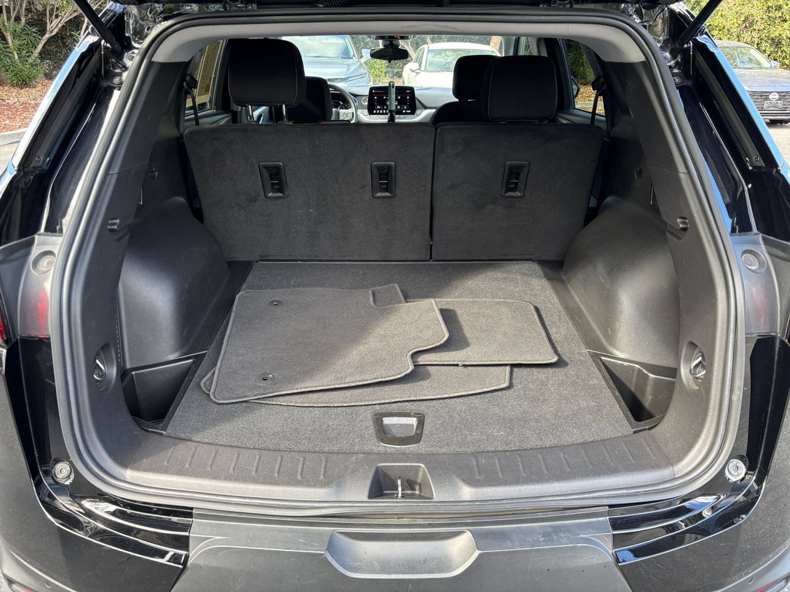 Used 2026 Chevrolet Blazer LT FWD image 31