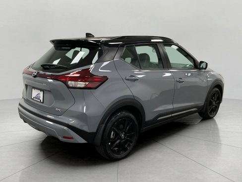 Used 2024 Nissan Kicks SR w/ SR Premium Package FWD image 4