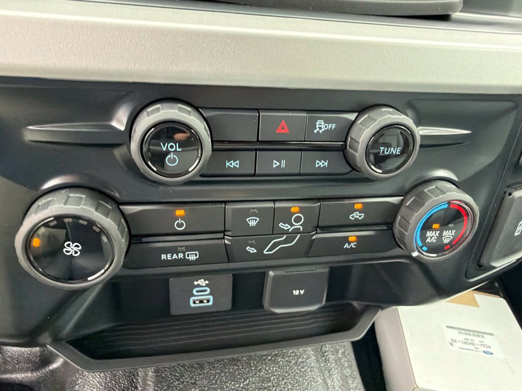 New 2026 Ford F350 XL w/ XL Chrome Package AWD/4WD image 17