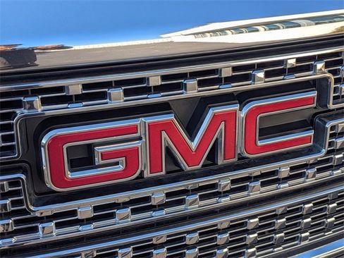 Used 2019 GMC Sierra 3500 Denali w/ Duramax Plus Package image 13
