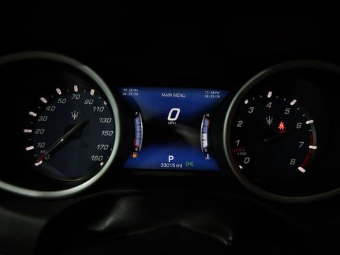 Used 2018 Maserati Ghibli RWD image 17