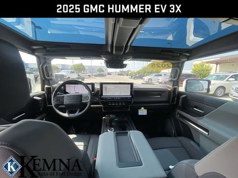 New 2025 GMC Hummer EV 3X image 24