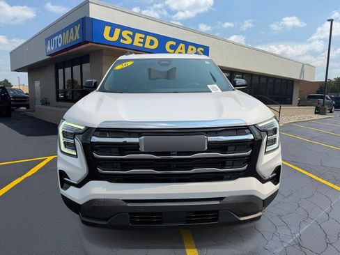 Used 2026 GMC Terrain Elevation w/ Elevation Premium Package AWD/4WD image 3