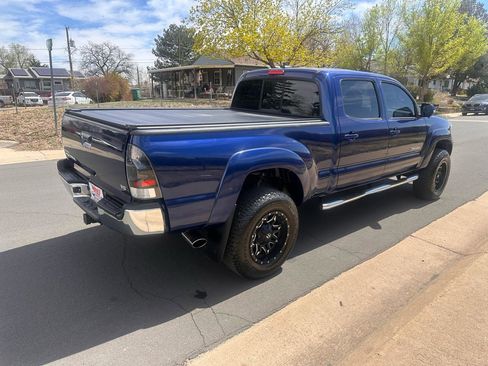 Used 2014 Toyota Tacoma 4x4 Double Cab w/ TRD Sport Package image 5