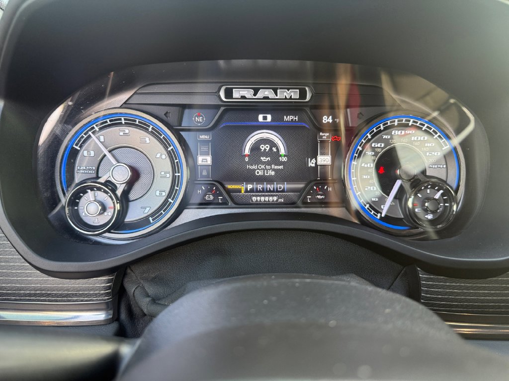 Used 2021 RAM 1500 Limited AWD/4WD image 14