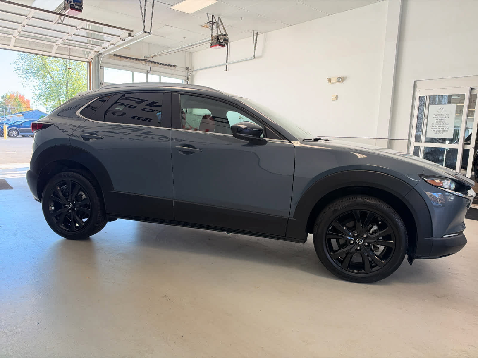 Used 2024 MAZDA CX-30 AWD 2.5 S w/ Preferred Package image 6