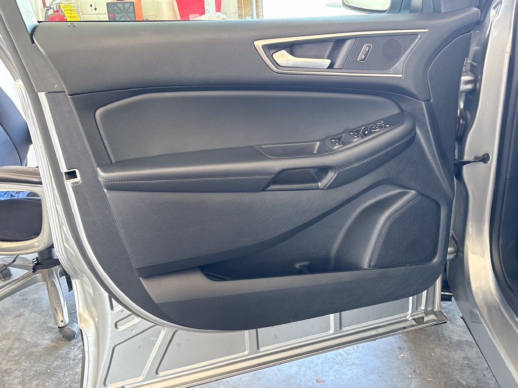 Used 2024 Ford Edge SEL AWD/4WD image 14