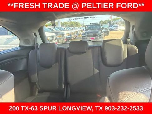 Used 2018 Honda Odyssey Elite image 8