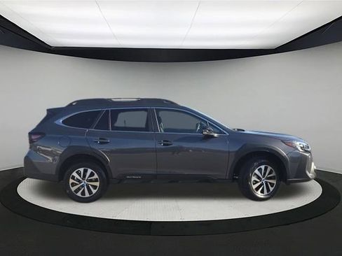 New 2025 Subaru Outback Premium image 8