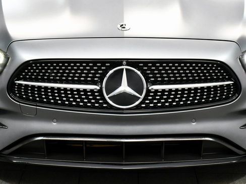 Used 2022 Mercedes-Benz E 450 4MATIC Sedan w/ Night Package image 71