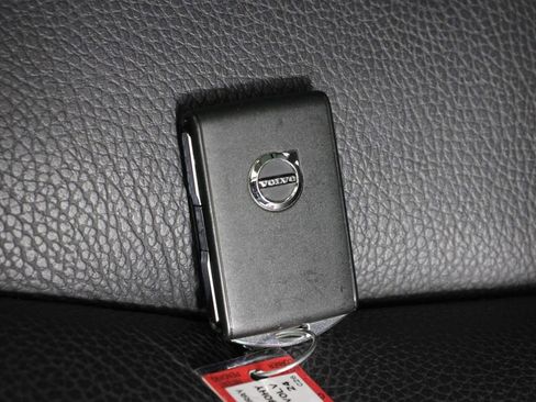 Used 2024 Volvo XC90 T8 Plus w/ Protection Package Premier image 33