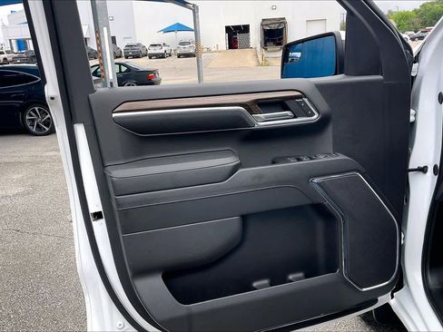 Used 2024 Chevrolet Silverado 1500 LT image 21