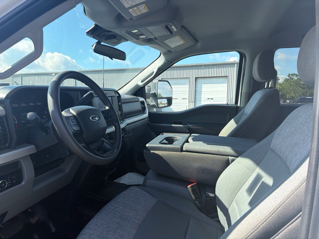 Used 2025 Ford F350 XLT w/ FX4 Off-Road Package AWD/4WD image 13