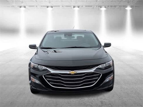 Used 2024 Chevrolet Malibu LT image 3