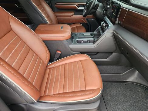 Used 2026 GMC Sierra 2500 Denali Ultimate image 11