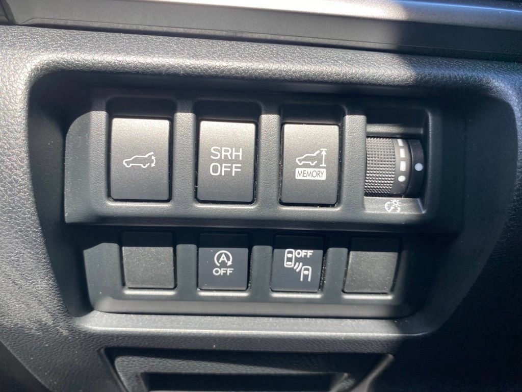 Used 2022 Subaru Forester Premium AWD/4WD image 28