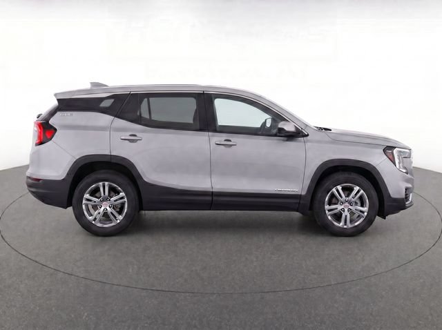 Used 2024 GMC Terrain SLE AWD/4WD image 8