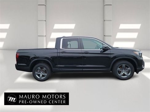 Used 2022 Honda Ridgeline RTL image 2
