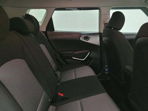 Used 2021 Kia Soul LX image 19