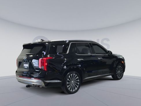 Used 2023 Hyundai Palisade Calligraphy w/ Cargo Package AWD/4WD image 11