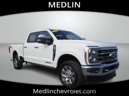 Used 2023 Ford F250 Lariat w/ Lariat Ultimate Package image 2