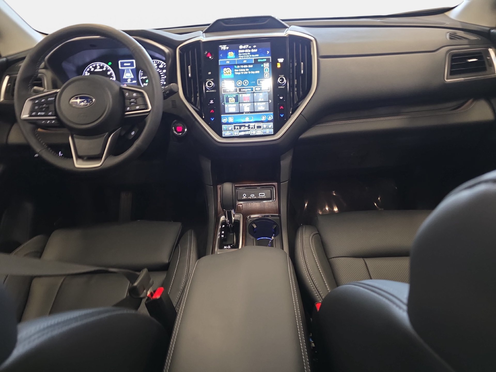 Used 2025 Subaru Ascent Touring w/ Popular Package #1 AWD/4WD image 9