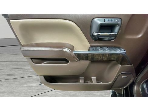 Used 2015 GMC Sierra 2500 Denali w/ Duramax Plus Package image 10