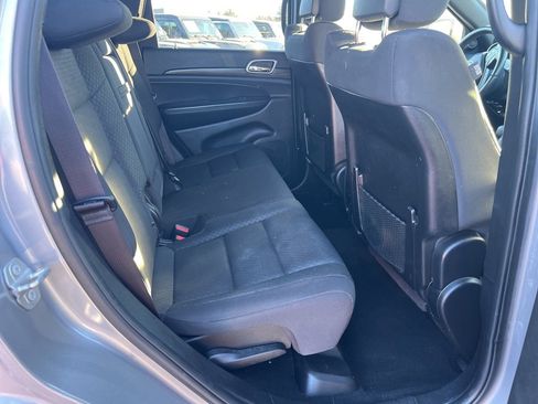 Certified 2019 Jeep Grand Cherokee Laredo image 13