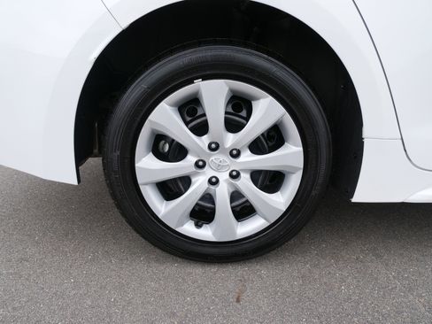 Used 2023 Toyota Corolla LE image 11