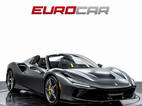 Used 2022 Ferrari F8 Tributo image 9
