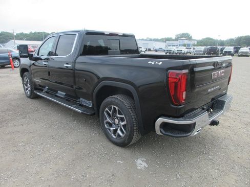 New 2026 GMC Sierra 1500 SLT w/ SLT Premium Plus Package AWD/4WD image 10
