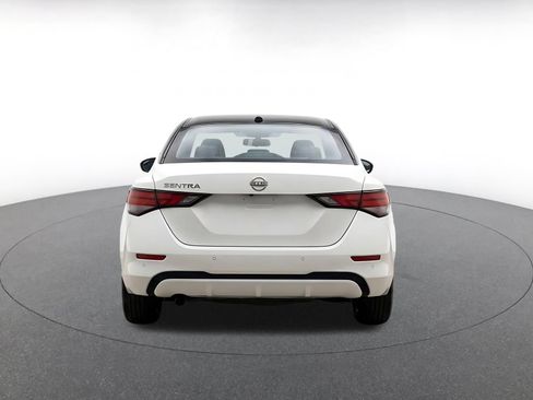 Used 2025 Nissan Sentra SV FWD image 6