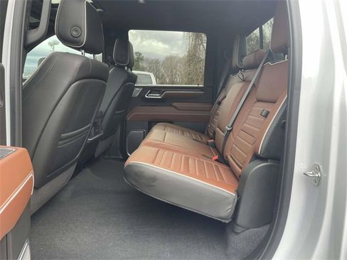 Used 2025 GMC Sierra 2500 Denali Ultimate w/ Max Trailering Package image 31