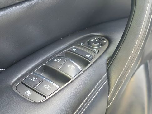Used 2023 INFINITI QX80 Sensory w/ All-Season Package AWD/4WD image 19
