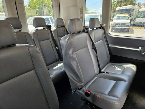 Used 2017 Ford Transit 350 XL image 28
