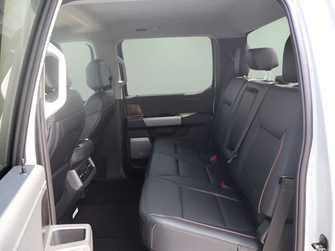 New 2026 Ford F250 Lariat w/ Black Appearance Package AWD/4WD image 12