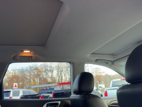 Used 2016 Nissan Pathfinder SL w/ SL Premium Package image 17