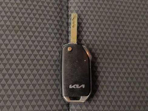 Used 2022 Kia Soul LX w/ Technology Package FWD image 32