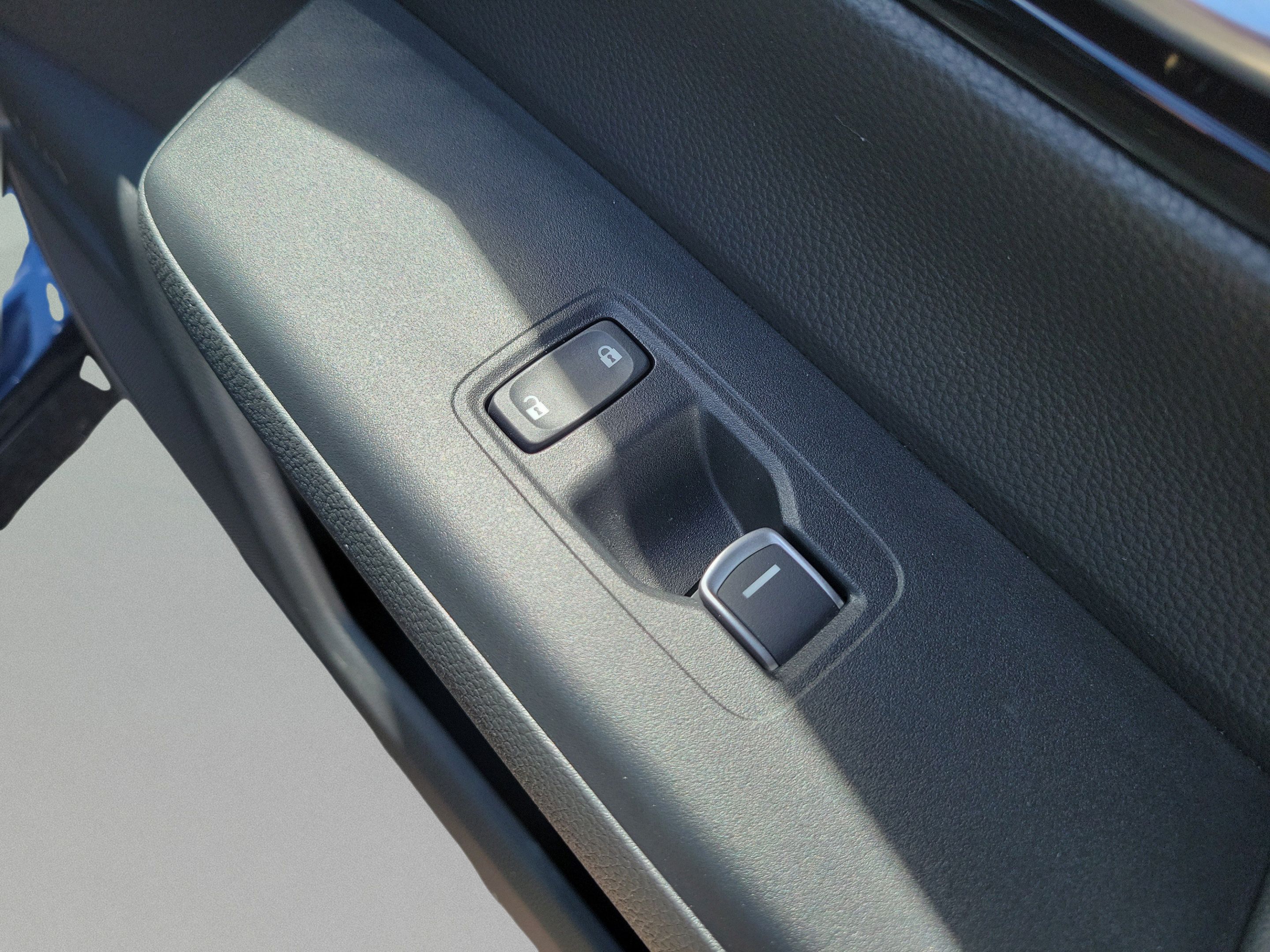 Used 2025 Honda CR-V EX-L image 22