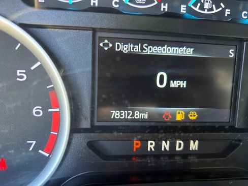 Used 2020 Ford F250 XLT w/ XLT Premium Package image 11