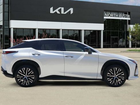 Used 2023 Lexus RZ 450e Premium w/ Technology Package AWD/4WD image 6