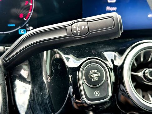 Used 2025 Mercedes-Benz GLA 250 image 17