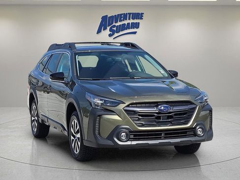 Certified 2024 Subaru Outback Premium AWD/4WD image 1