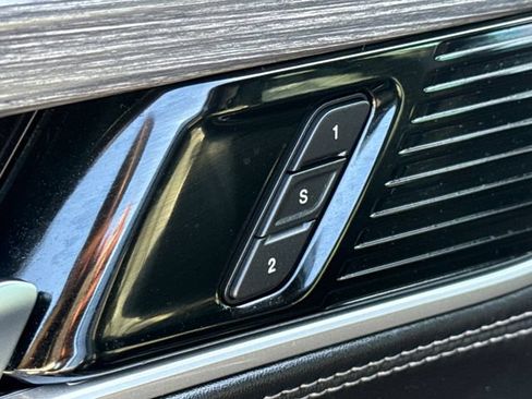 Used 2023 Jeep Wagoneer L Series II w/ Premium Group I AWD/4WD image 22